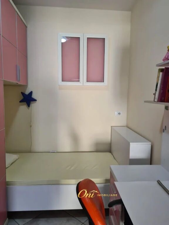 JEPET APARTAMENT ME QERA 2+1, KOPSHTI BOTANIK