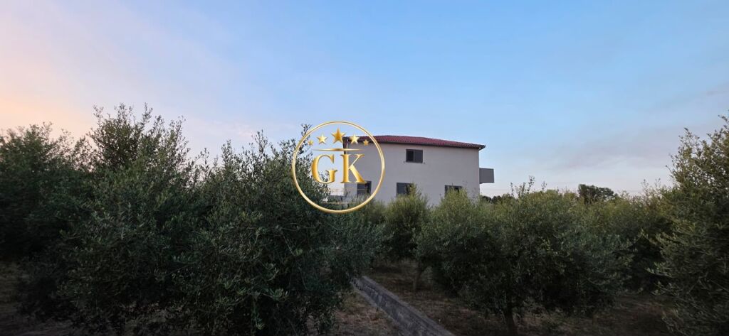 🏢✨ 3-STORY VILLA FOR SALE IN SHIJAK AREA✨🏢