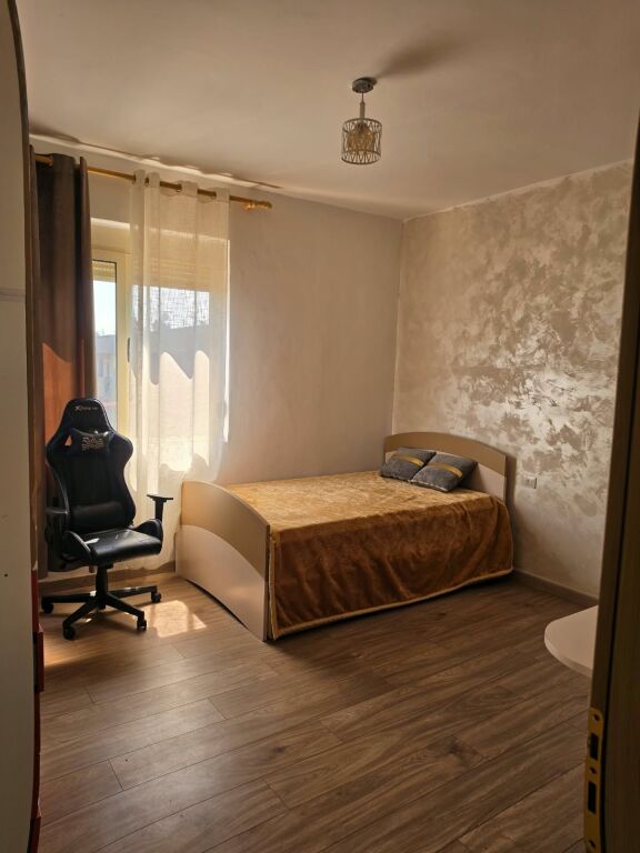 🏡 **AFFITTASI APPARTAMENTO 2+1+2**💰 **Prezzo: 60.000 Lek/mese**