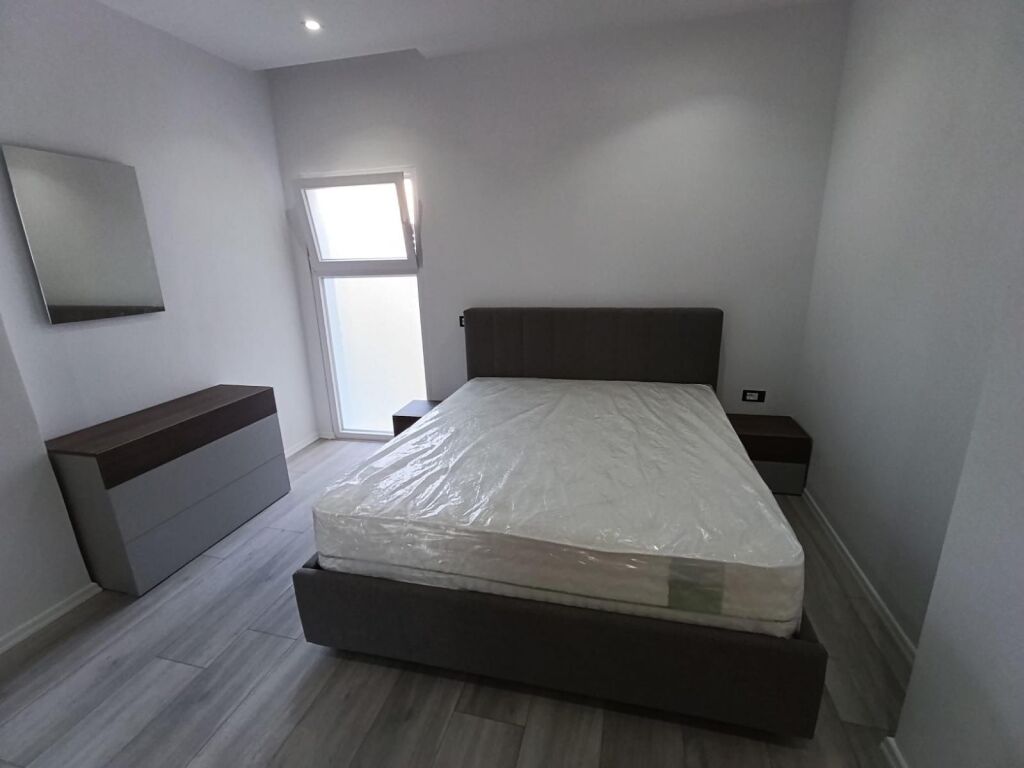 Apartament 2+1 me qera pran UET tek Kodra e Priftit