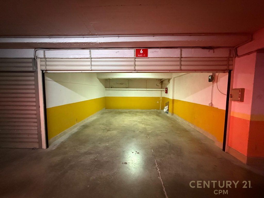 UFFICIO IN AFFITTO 138 M2 A GARDA, 4 AMBIENTI + POSTO AUTO