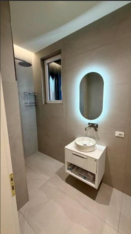 Office 1+1 for rent at the Paris Municipality
