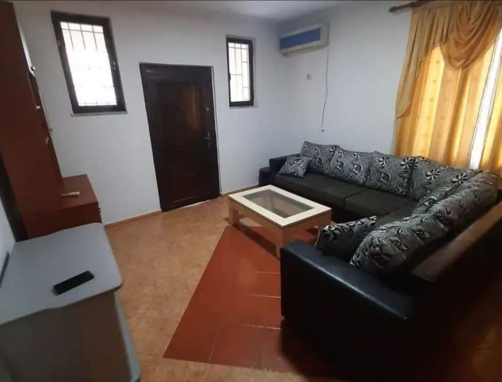 SHTEPI PRIVATE ME QERA 1+1 - SIRI KODRA TIRANE