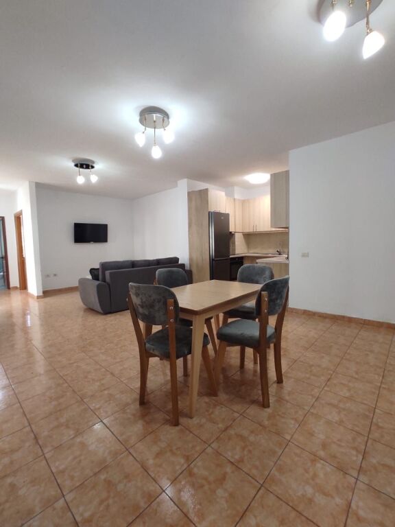Apartament me qira 3+1+2,Fresk