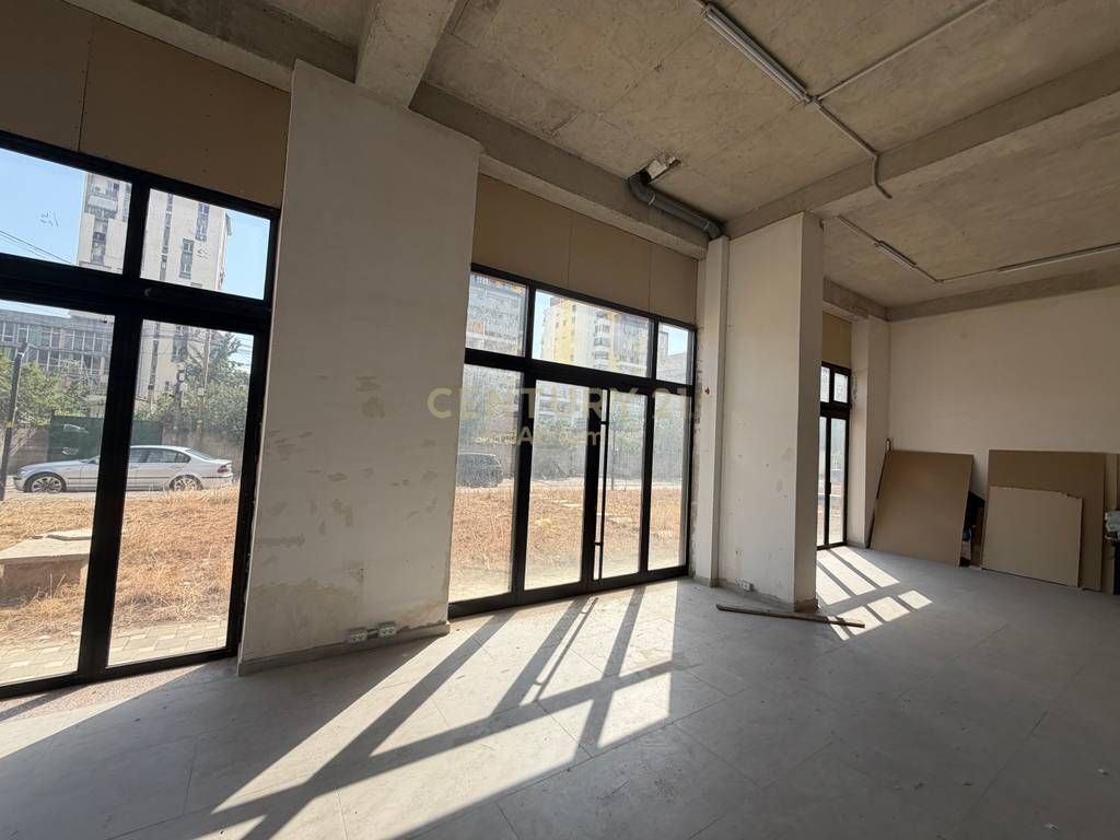 COMMERCIAL SPACE FOR RENT AT THE FORMER AVIATION FIELD