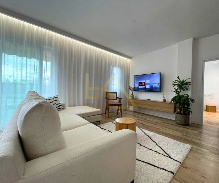 JEPET ME QIRA APARTAMENT 2+1 – MYSLYM SHYRI, TIRANË