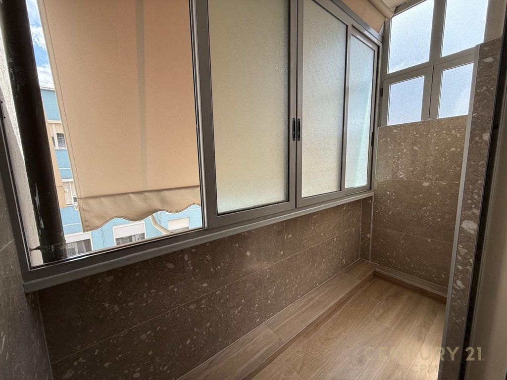 UFFICIO IN AFFITTO 138 M2 A GARDA, 4 AMBIENTI + POSTO AUTO