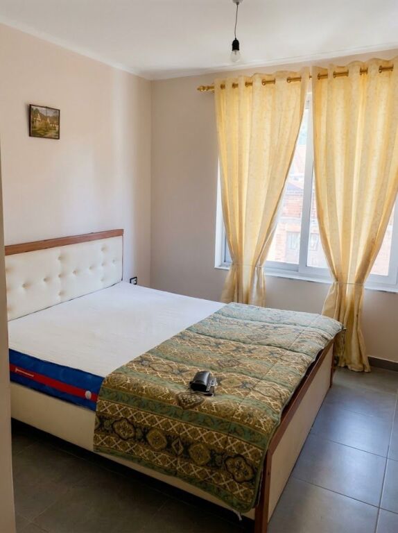Apartament 1+1 me qira – Shkolla e Bashkuar !