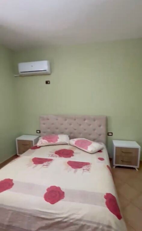 Apartament me qera 1+1 rruga Hoxha Tahsim
