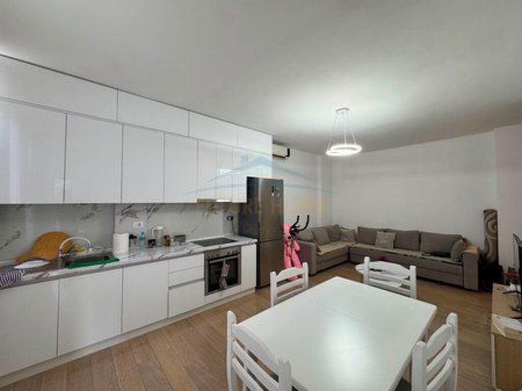 Qera , Apartament 1+1 , Kopshti Zoologjik , Tirane