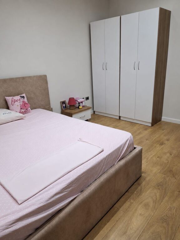 Apartament 2+1 per qera Siri Kodra !