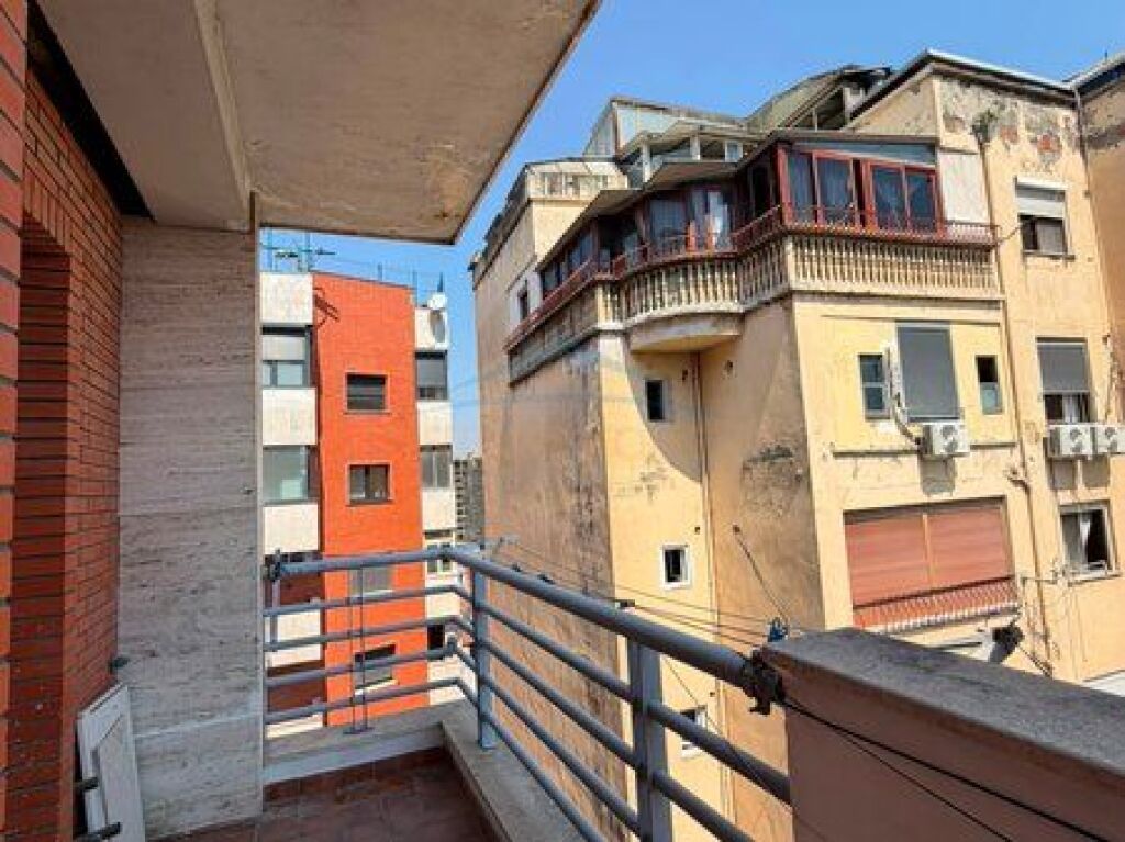 Qera , Apartament 2+1+2 , Qender , Tirane
