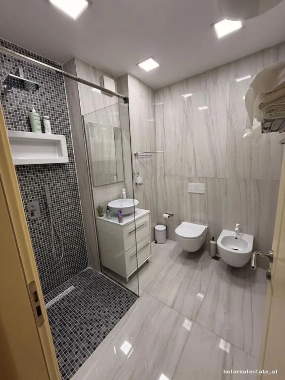 Apartament Me Qera 2+1 Tek Stacioni i Trenit (ID B2202062) Tirane