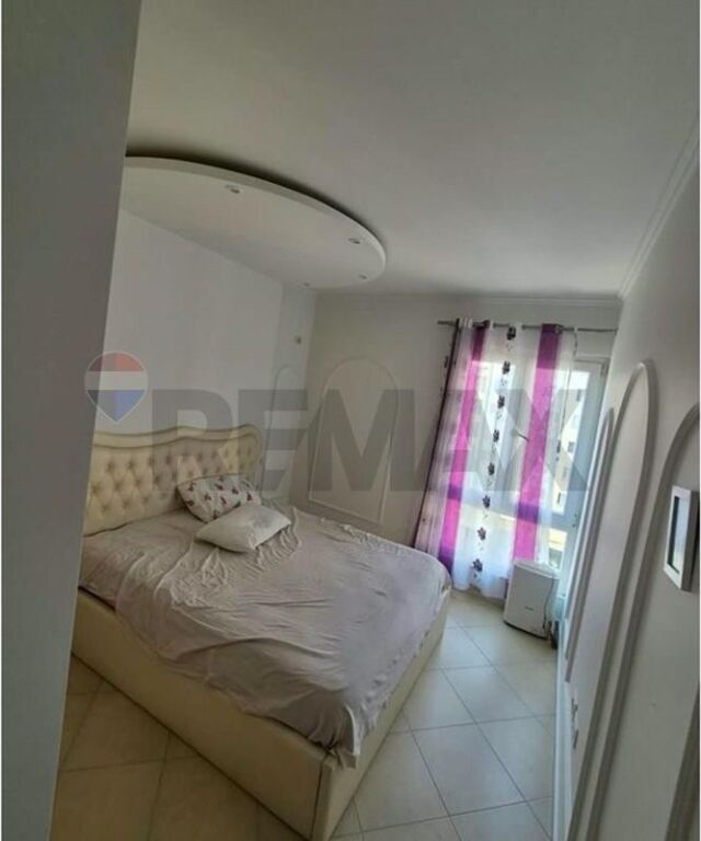 2+1 in affitto, Astir