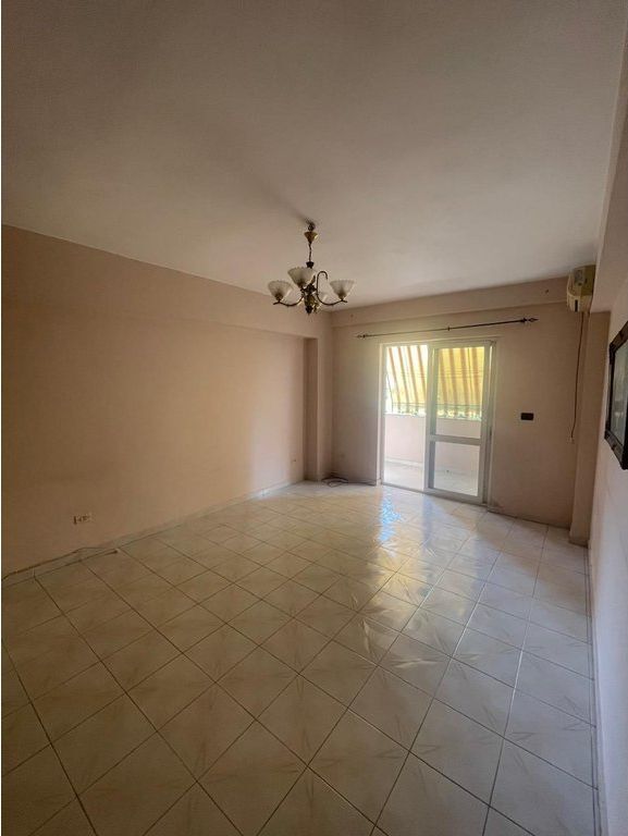 Apartment 2+1 for sale near Wilson Square