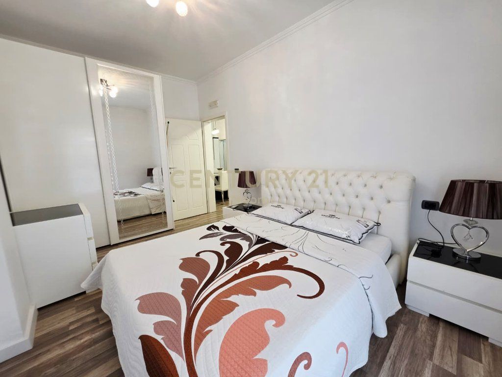 JEPET ME QERA APARTAMENT 1+1, PA MALORE TE LIQENI I THATË
