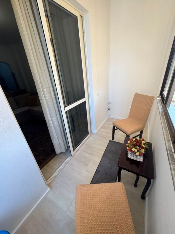 2+1 Apartment for rent – Near Globe / Kavajës Street !