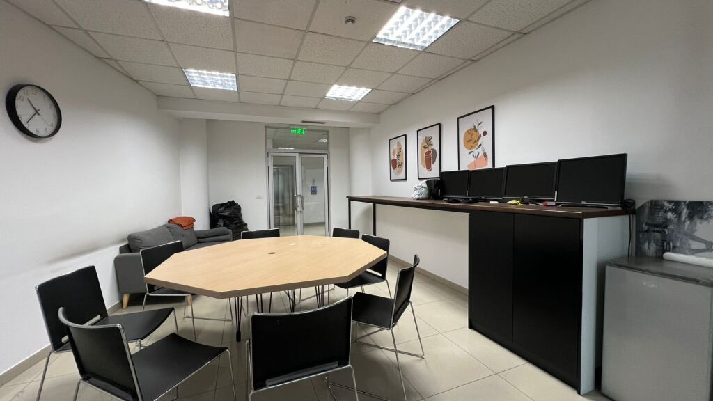 Office space for rent at Selvia!