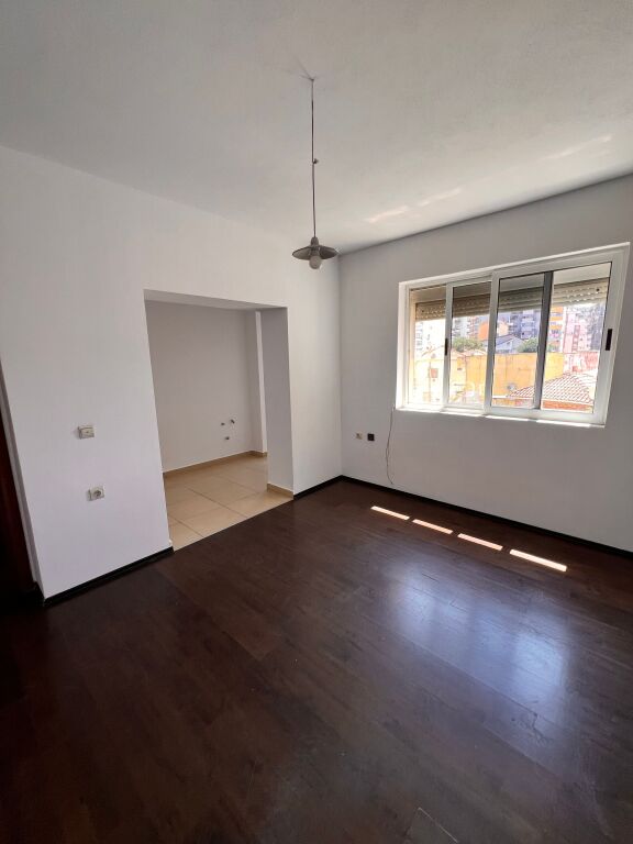 Shitet Apartament 2+1 – Selvia