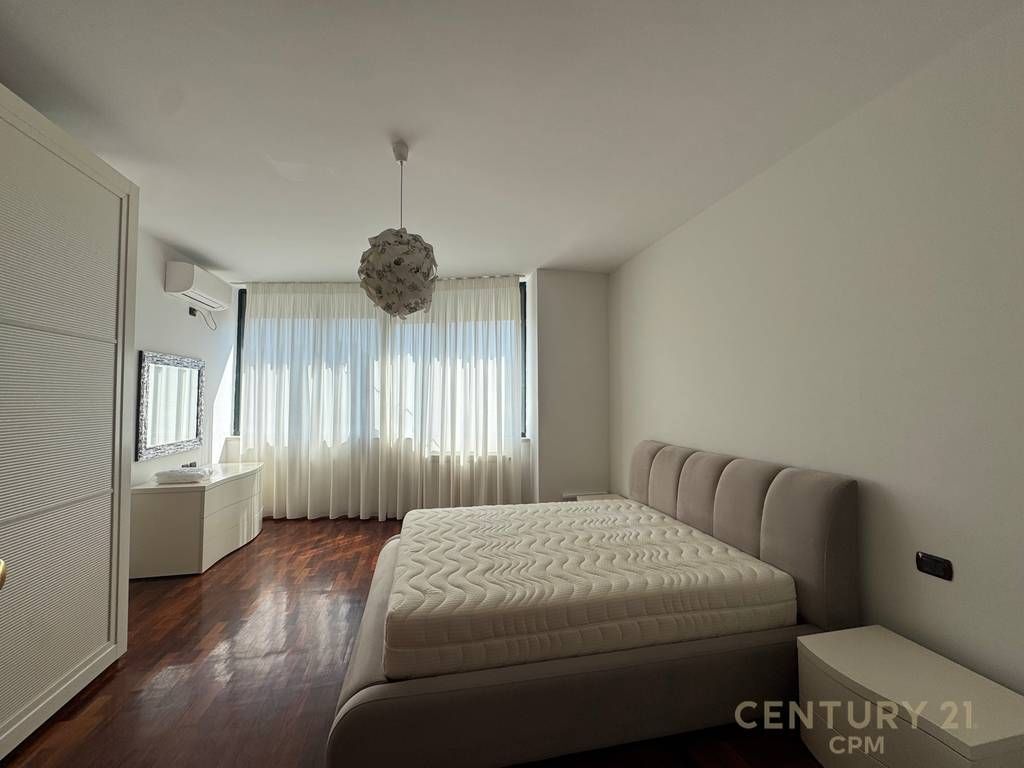 Apartment 3+1 + parking for Rent near Nobis