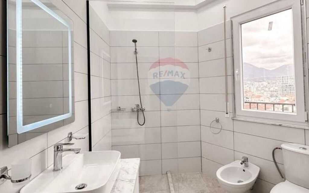 We offer for sale 1+1 Apartment at Rr.Dibres. ID: 530191009-2187