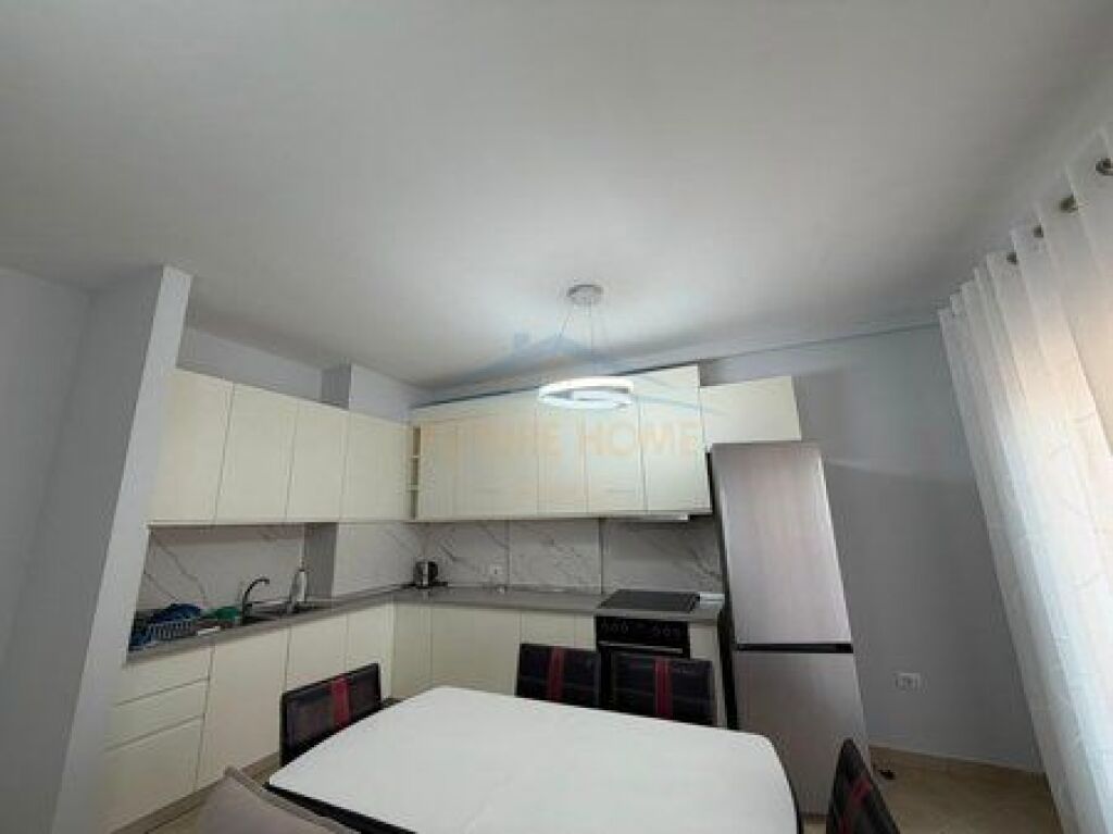 Qera , Apartament 2+1+2 , Qender , Tirane