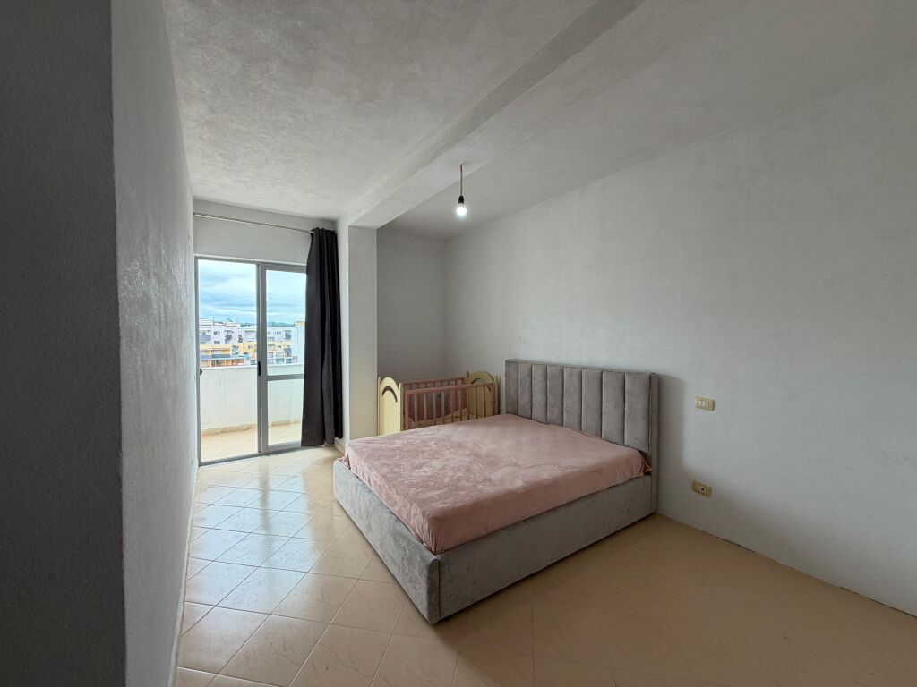 Shitet Apartament 2+1+2 me pamje deti