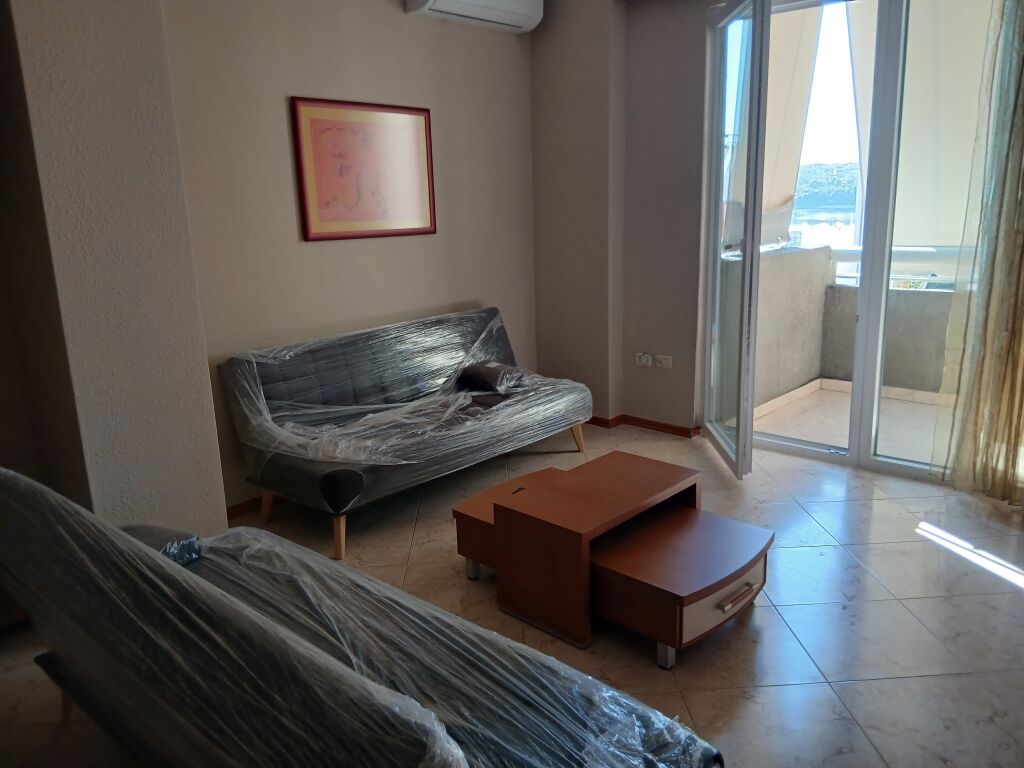 Appartamento 2+1 in affitto in Via Kosovareve, Lago Artificiale, Piazza Willson.