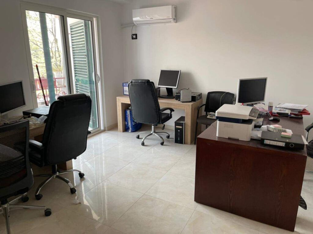 Locale ufficio in affitto in Centro