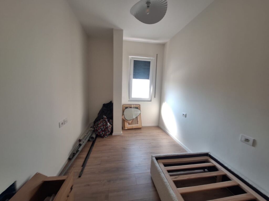 Apartment 2+1 for rent in Kamez
