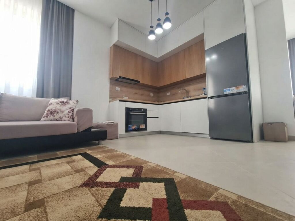 Qera, Apartament 1+1+ Post Parkimi, Rruga Siri Kodra, Tirane.