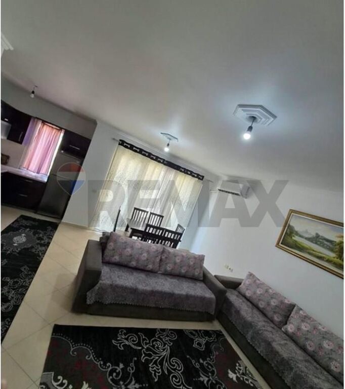 2+1 in affitto, Astir