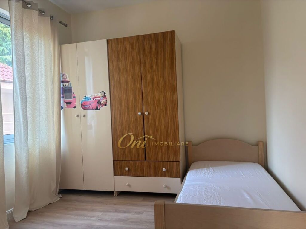 JEPET APARTAMENT ME QERA 2+1, KOPSHTI BOTANIK