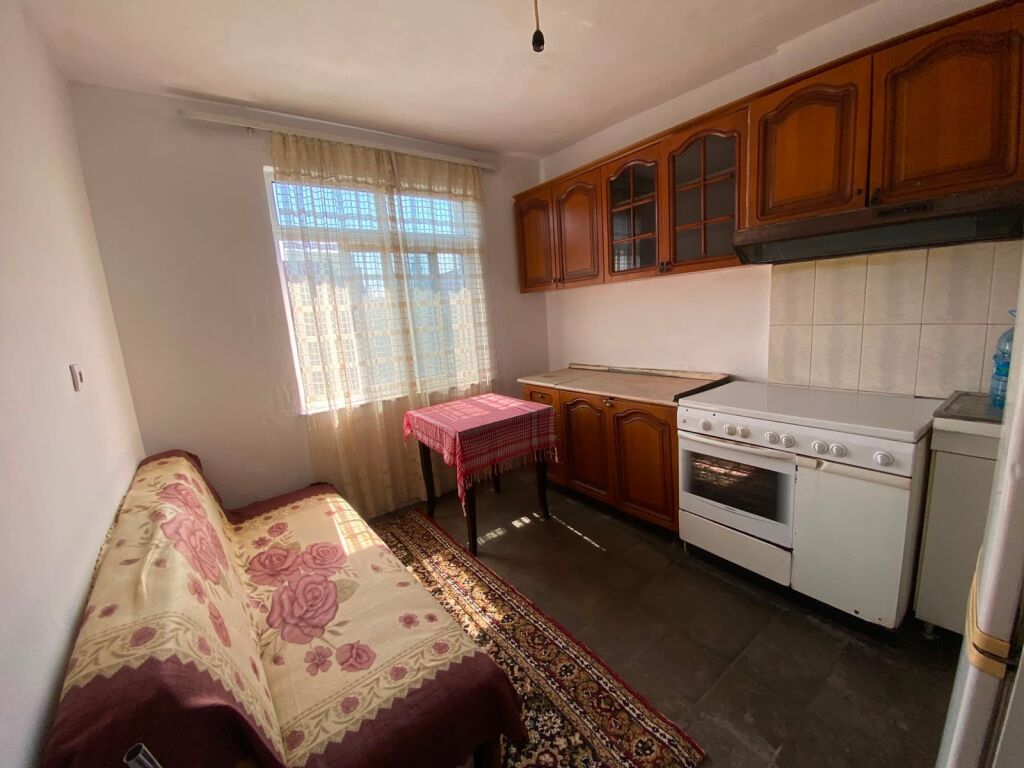 🔻Jepet  me qera apartament  1+1🔺   📍rr Dibrës  afer shkolles Misto Mame