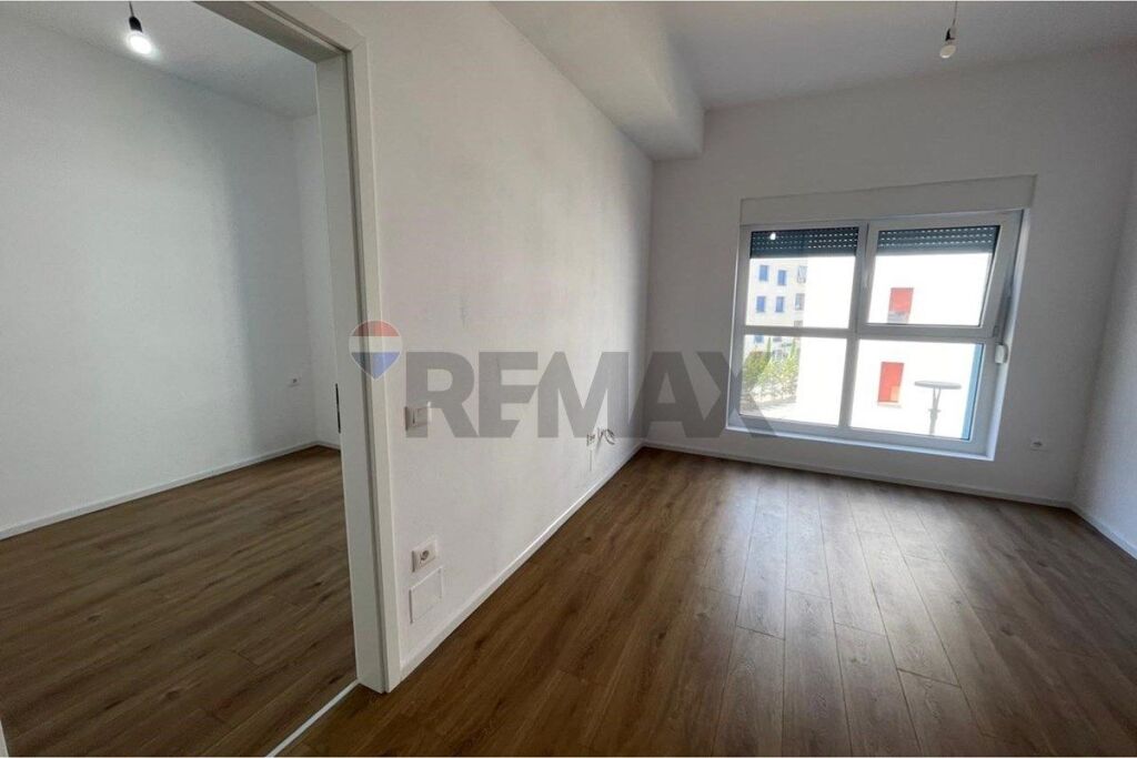 Apartament - Për Shitje - Kompleksi Mangalem, Tiranë