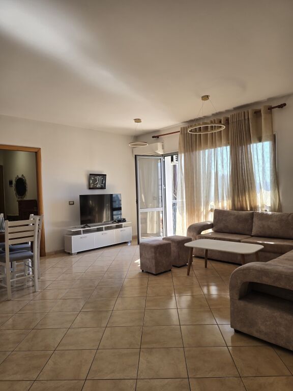 Apartment 2+1 for rent Zogu i Zi