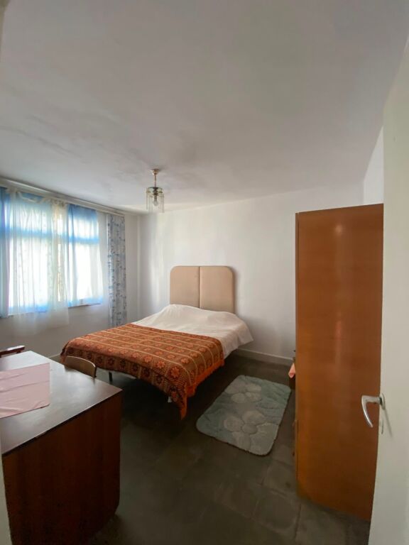 🔻Jepet  me qera apartament  1+1🔺   📍rr Dibrës  afer shkolles Misto Mame