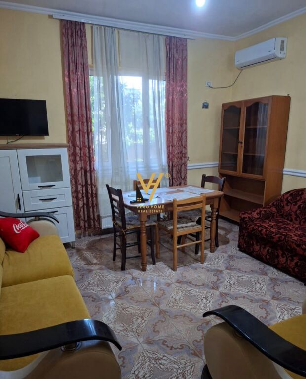 JEPET SHTEPI 2+1 ME QERA NE SELITE 65.000 LEKE