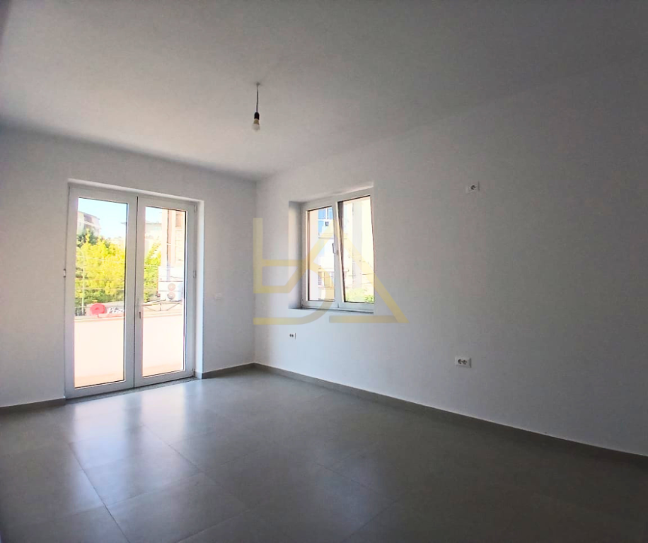 JEPET ME QIRA APARTAMENT 2+1 – RRUGA MINE PEZA, TIRANË