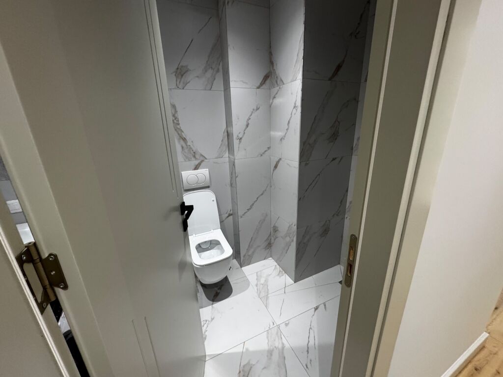 SHITET APARTAMENT 2+1 Liqeni i thate