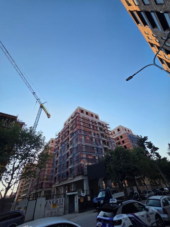 📍5 Maji Rezidenca Ajka Shitet Apartament 3+1+2