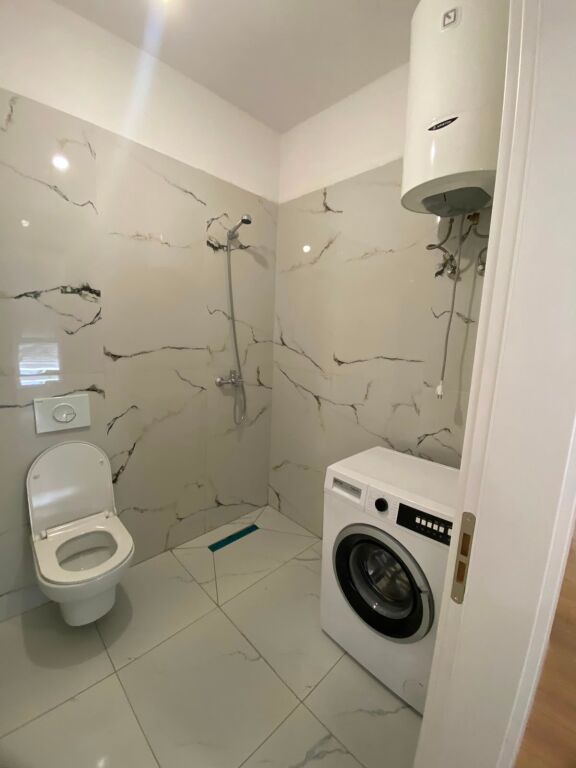 Affittasi 2+1+1 UNIVERS CITY QTU 50,000 leke