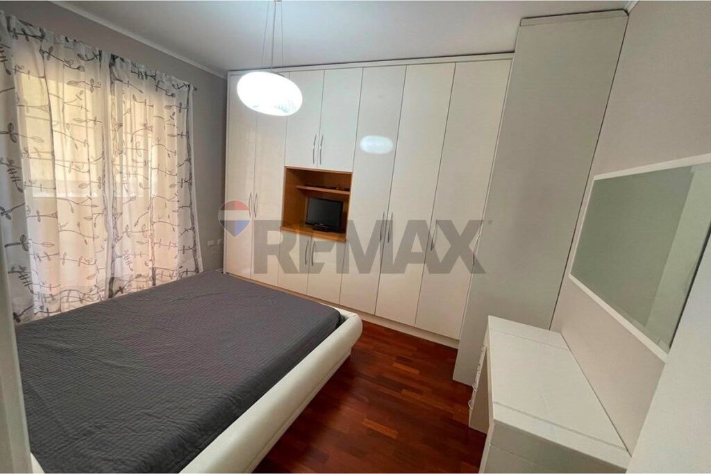 Apartament 1+1 per qira, Pazari I Ri