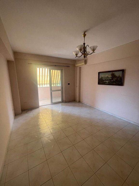 Apartment 2+1 for sale near Wilson Square