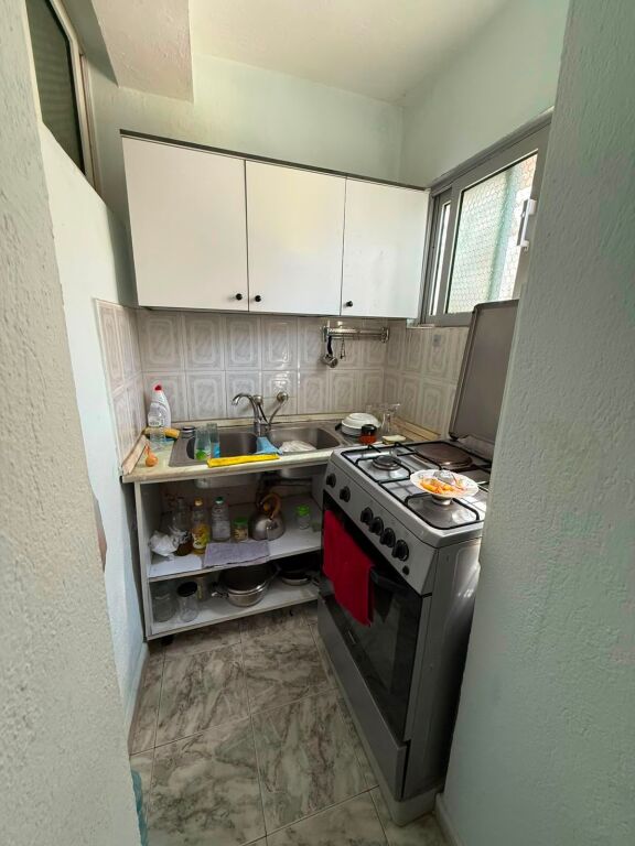 1+1, 2nd floor existing, Elbasan street, 500 thousand lek