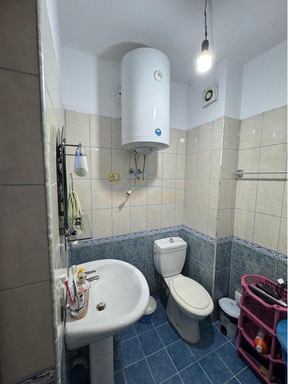 Shitet, Apartament 3+1+2, Unaza e Re,Tirane