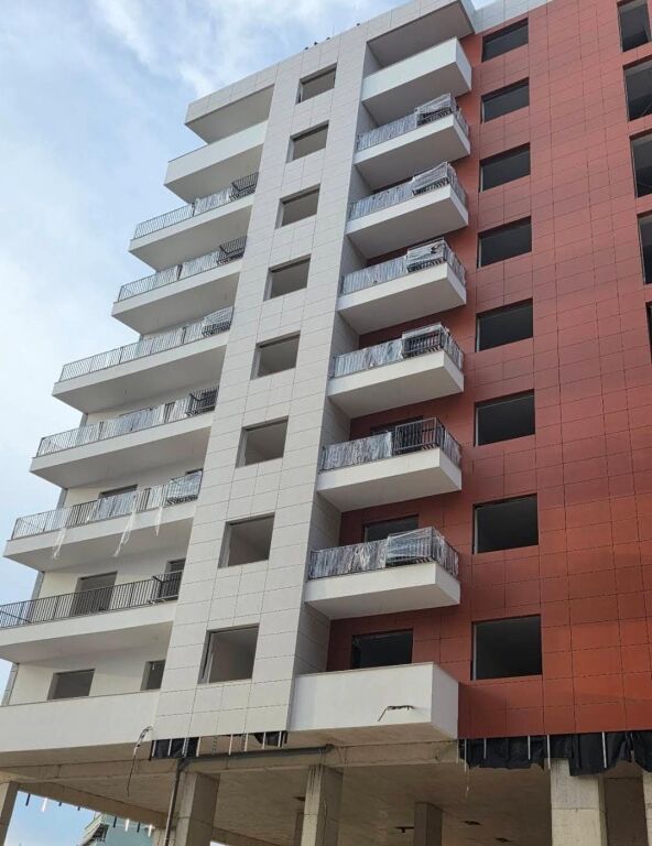 Shitet apartament 2+1 tek Space City Residence , Paskuqan .