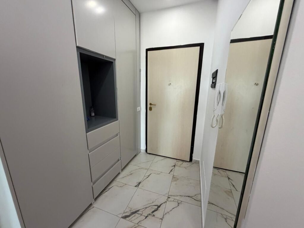 For rent 2+2 lake that furnished elevator also for arbnb 70000 lek
