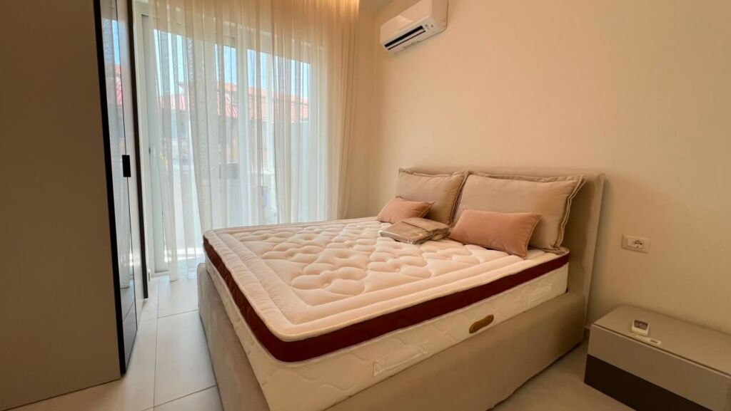 Apartament 2+1 me qira tek Rruga e Dibres