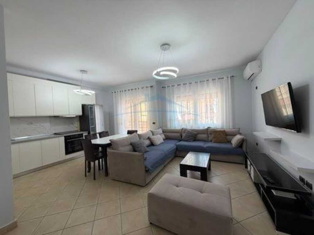Qera , Apartament 2+1+2 , Qender , Tirane
